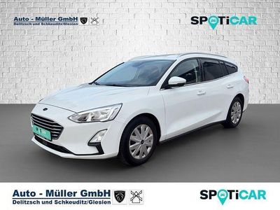 Gebraucht Ford Focus Cool & Connect 101 PS (74 kW) 2019 Weiß Kombi