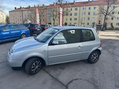 Silber Gebraucht 2002 VW Lupo Kleinwagen | 2.799 € (Etwas zu teuer)