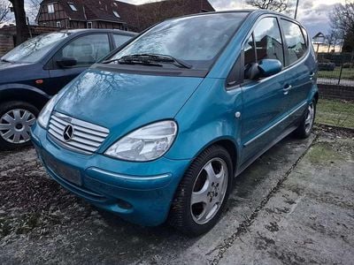 Gebraucht Mercedes A190 Avantgarde 125 PS (91 kW) 2002 Blau Van / Kleinbus