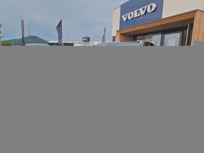 Gebraucht Volvo V60 CC Plus 197 PS (144 kW) 2023 Onyx black Kombi