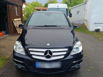 gebraucht Mercedes B200 mit abn. Ahk.