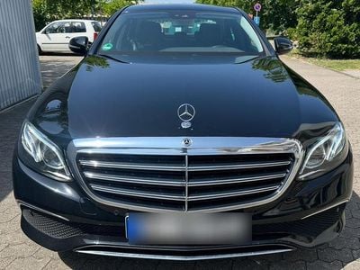 Mercedes E200