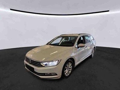 Gebraucht VW Passat 190 PS (139 kW) 2019 Weiß Kombi