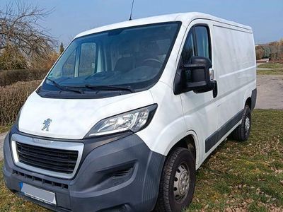 Gebraucht Peugeot Boxer 131 PS (96 kW) 2017 Weiß Van