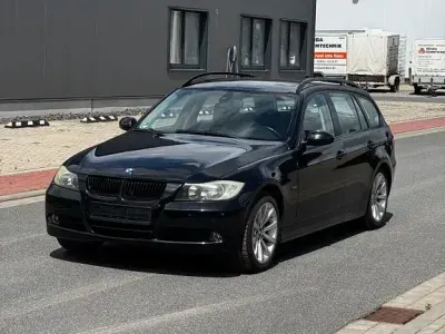 Gebraucht BMW 318 129 PS (94 kW) 2007 Schwarz Kombi