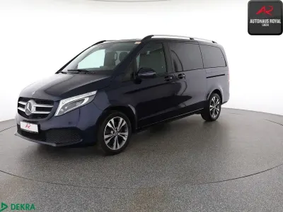 Gebraucht Mercedes V220 Sport 163 PS (119 kW) 2019 Cavansitblau Van / Kleinbus