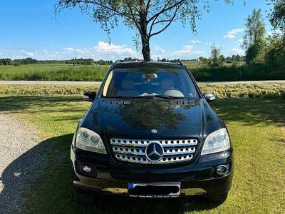 Gebraucht Mercedes ML320 224 PS (164 kW) 2007 Schwarz SUV