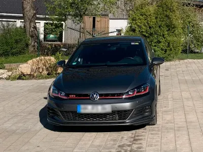 Używany VW Golf VII GTI 245 KM (180 kW) 2019 Szary Kombi