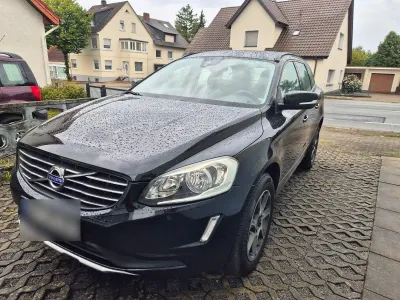Gebraucht Volvo XC60 Kinetic 136 PS (100 kW) 2014 Schwarz SUV