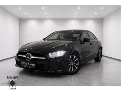 Usado Mercedes A200 Business 163 HP (119 kW) 2019 Preto Sedan