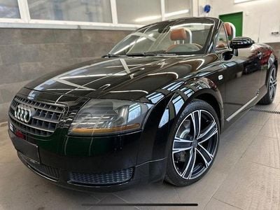 Usata Audi TT Roadster Sport 150 CV (110 kW) 2004 Nero Cabrio