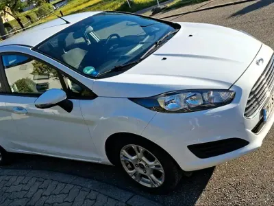 Second-hand Ford Fiesta SYNC Edition 101 CP (74 kW) 2014 Alb Hatchback