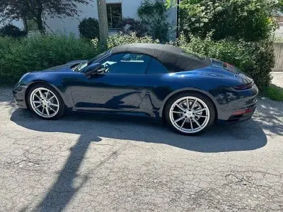 Gebraucht Porsche 911 Carrera 4 Cabriolet 385 PS (283 kW) 2019 Blau Cabrio