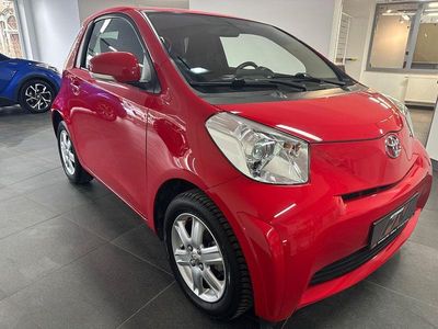 Gebraucht Toyota iQ 68 PS (50 kW) 2009 Rot Kleinwagen