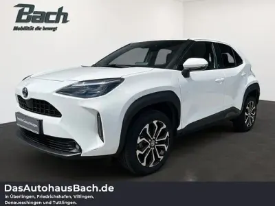 Gebraucht Toyota Yaris Connect Style 116 PS (85 kW) 2022 Schneeweiß Kleinwagen