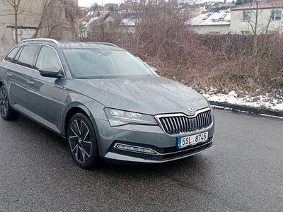 Gebraucht Skoda Superb LAURIN & KLEMENT 200 PS (147 kW) 2023 Rot Kombi