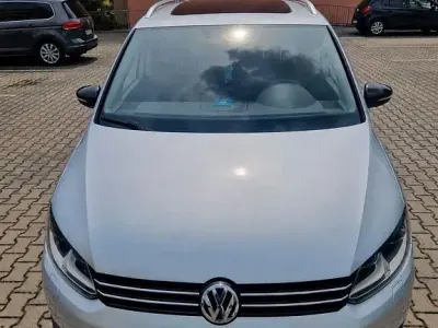 Gebraucht VW Touran Style 140 PS (102 kW) 2011 Silber Van / Kleinbus