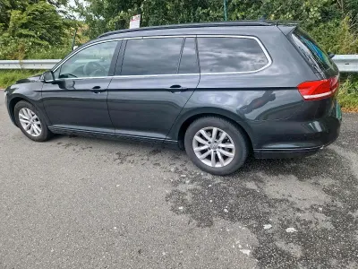 Gebraucht VW Passat Highline 150 PS (110 kW) 2018 Grau Kombi