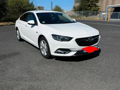 Gebraucht Opel Insignia 170 PS (125 kW) 2020 Weiß Limousine