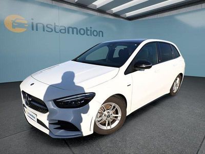 Gebraucht Mercedes B200 163 PS (119 kW) 2022 Silber Van / Kleinbus