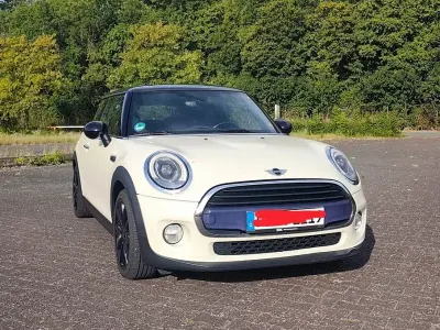 Gebraucht Mini Cooper D 116 PS (85 kW) 2016 Weiß Kleinwagen