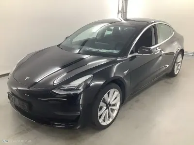 Second-hand Tesla Model 3 Long Range AWD 258 kW (351 CP) 2020 Negru Berlinǎ
