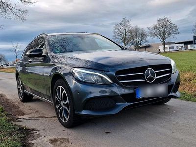 Grau Gebraucht 2016 Mercedes C250 Kombi | 14.000 € (Fairer Preis)