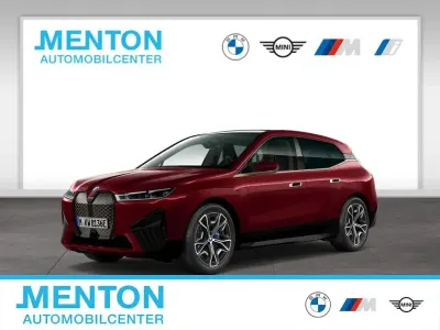 Gebraucht BMW iX Executive 455 kW (619 PS) 2023 Rot SUV