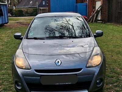 Gebraucht Renault Clio III Authentique 75 PS (55 kW) 2011 Grau Limousine