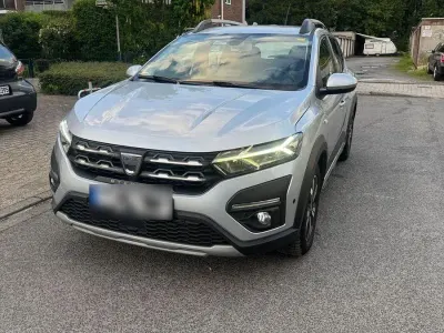 Gebraucht Dacia Sandero Stepway 91 PS (66 kW) 2021 Grau Limousine
