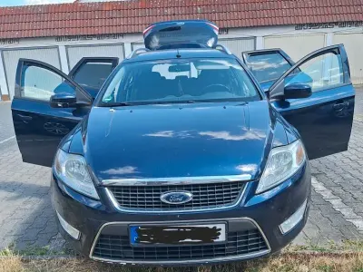 Gebraucht Ford Mondeo Ambiente 136 PS (100 kW) 2009 Blau Limousine