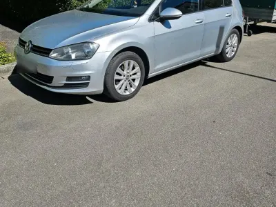 Gebraucht VW Golf VII 105 PS (77 kW) 2013 Silber Limousine
