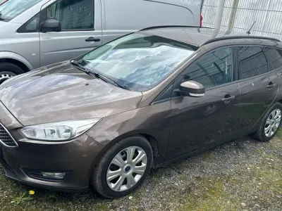 Używany Ford Focus Business Edition 120 KM (88 kW) 2018 Brązowy Kombi