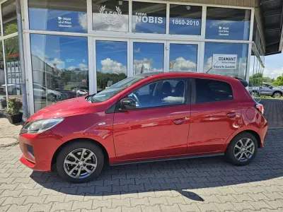 Gebraucht Mitsubishi Space Star Spirit+ 71 PS (52 kW) 2021 Amarenarot/schwarz Kleinwagen