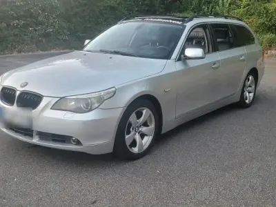 Gebraucht BMW 530 231 PS (169 kW) 2007 Silber Kombi