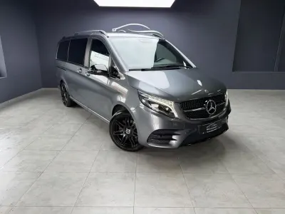 Gebraucht Mercedes V300 237 PS (174 kW) 2022 Grau Van / Kleinbus