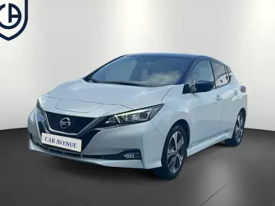 Gebraucht Nissan Leaf N-Connecta 110 kW (150 PS) 2021 White 3p/blue m Kleinwagen