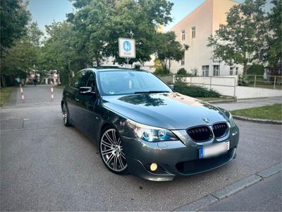 BMW 523