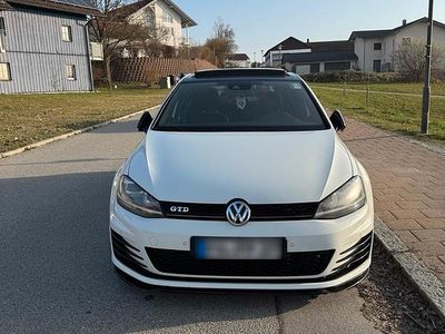 Gebraucht VW Golf VII GTD 184 PS (135 kW) 2014 Weiß Limousine