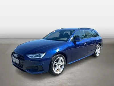 Gebraucht Audi A4 Advanced Plus 204 PS (150 kW) 2023 Navarrablau metallic Kombi