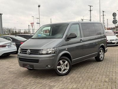 Gebraucht VW Multivan 140 PS (102 kW) 2011 Natural grey Van