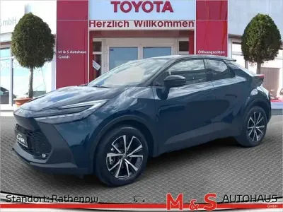 Gebraucht Toyota C-HR Team 140 PS (102 kW) 2024 Dark teal mica metallic / black SUV