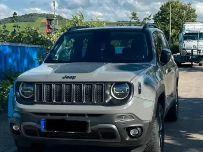 Gebraucht Jeep Renegade Trailhawk 241 PS (177 kW) 2022 Grau SUV