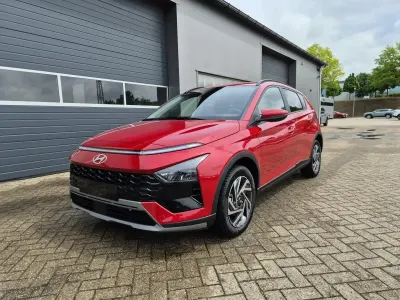 Neu Hyundai Bayon Trend 90 PS (66 kW) 2026 Dragon red SUV