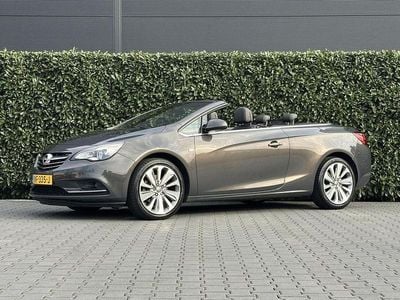 Second-hand Opel Cascada Innovation 200 CP (147 kW) 2017 Gri Cabrio