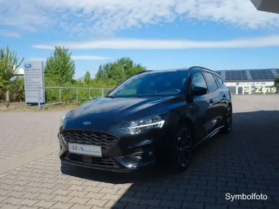 Neu Ford Focus ST-Line X 155 PS (114 kW) 2025 Schwarz Limousine