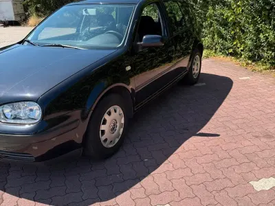 Gebraucht VW Golf IV 101 PS (74 kW) 2000 Schwarz Kleinwagen