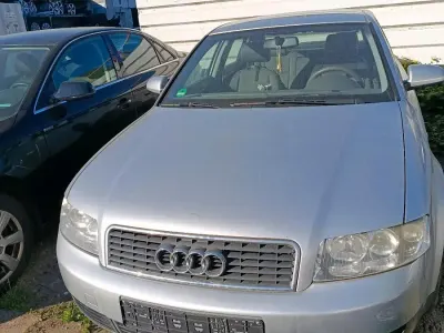 Second-hand Audi A4 130 CP (95 kW) 2001 Gri Berlinǎ