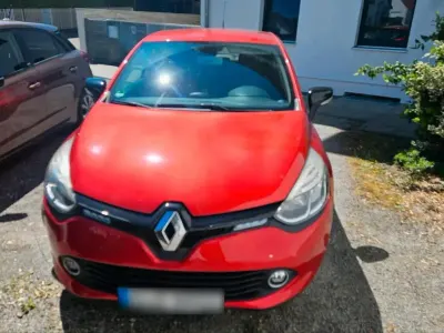 Gebraucht Renault Clio Dynamique 90 PS (66 kW) 2015 Rot Kleinwagen