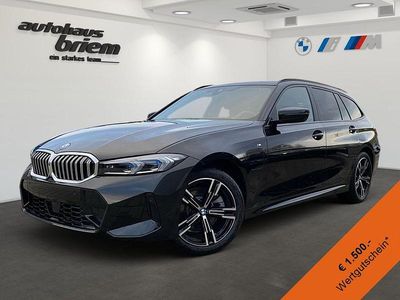 Gebraucht BMW 330e M Sport 292 PS (214 kW) 2024 Black sapphire metallic Kombi